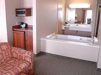 C'mon & Hotel Fargo